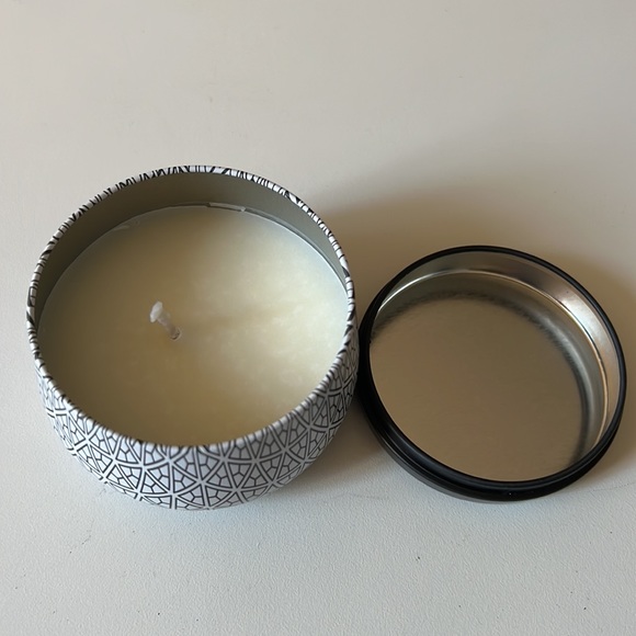 Canyon Moon Vanilla Orchid Candle in Decorative Tin - Picture 2 of 3